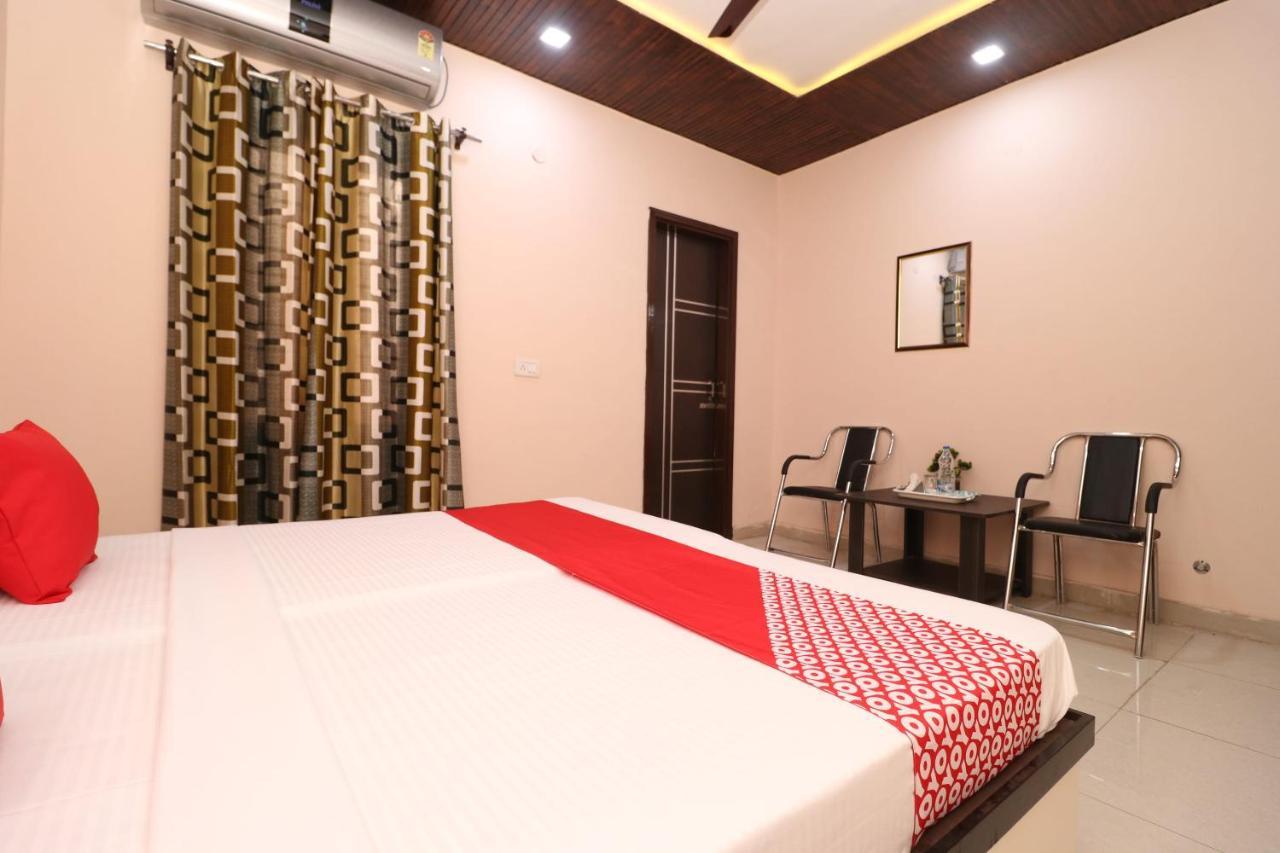 Oyo 28338 New Life Hotel Banur Luaran gambar