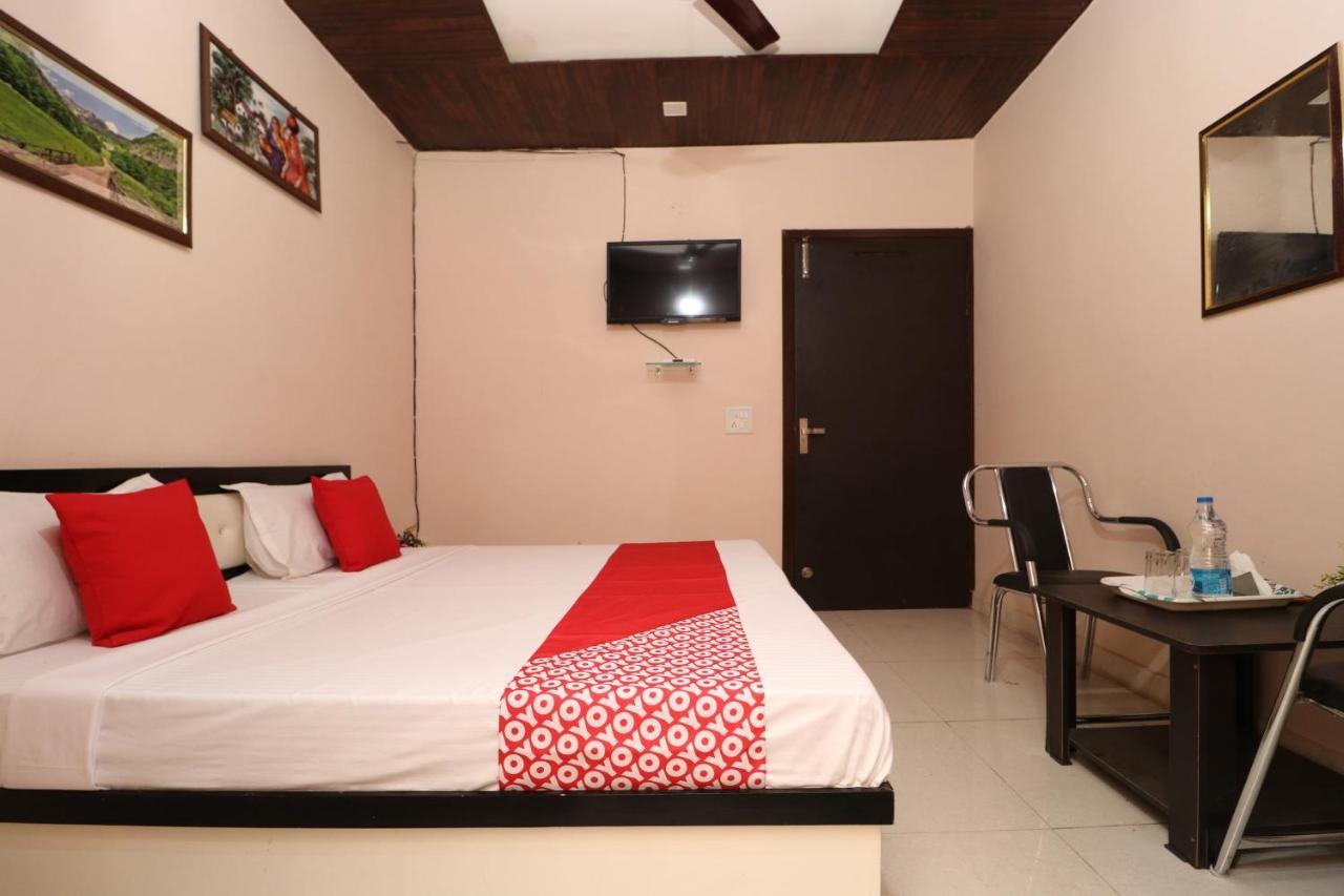 Oyo 28338 New Life Hotel Banur Luaran gambar