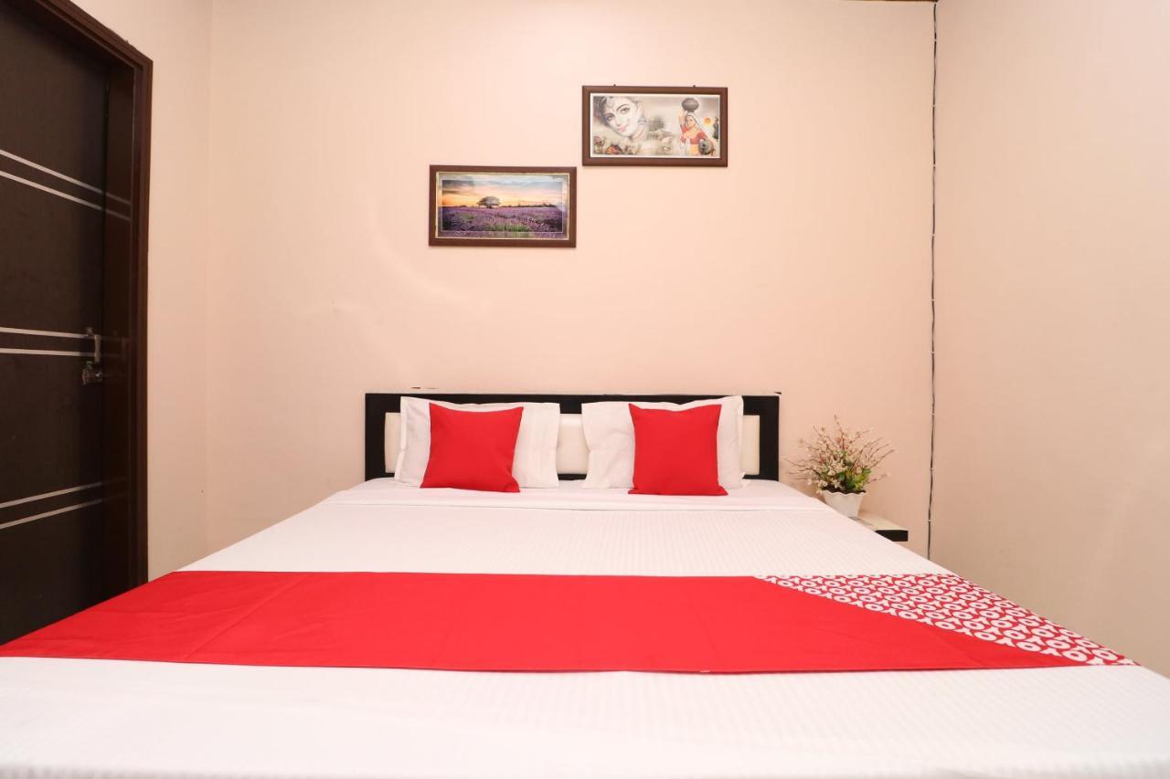 Oyo 28338 New Life Hotel Banur Luaran gambar